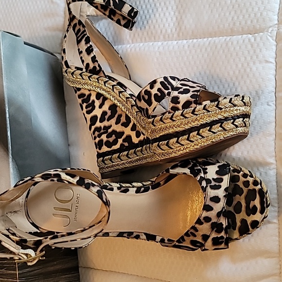 Wedges - Picture 7 of 7